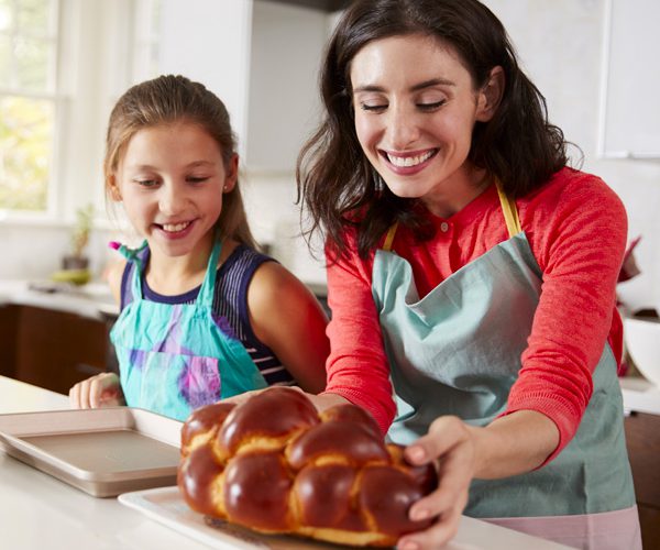 6 Ways To Make Rosh Hashanah Meaningful For Kids 