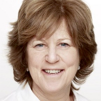 Julie Platt headshot