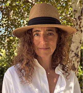 Beth Ricanati headshot