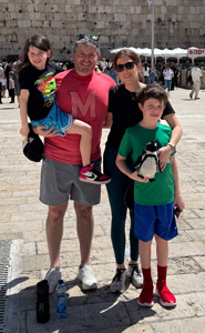 Stephen Knable with family in Israel
