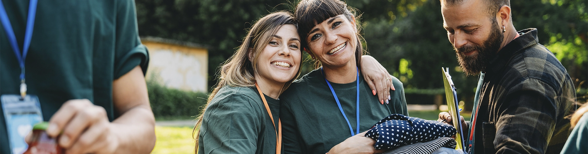young adults volunteering